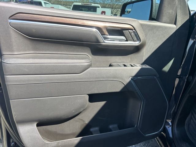 Used 2023 Chevrolet Silverado 1500 LT AWD/4WD image 11