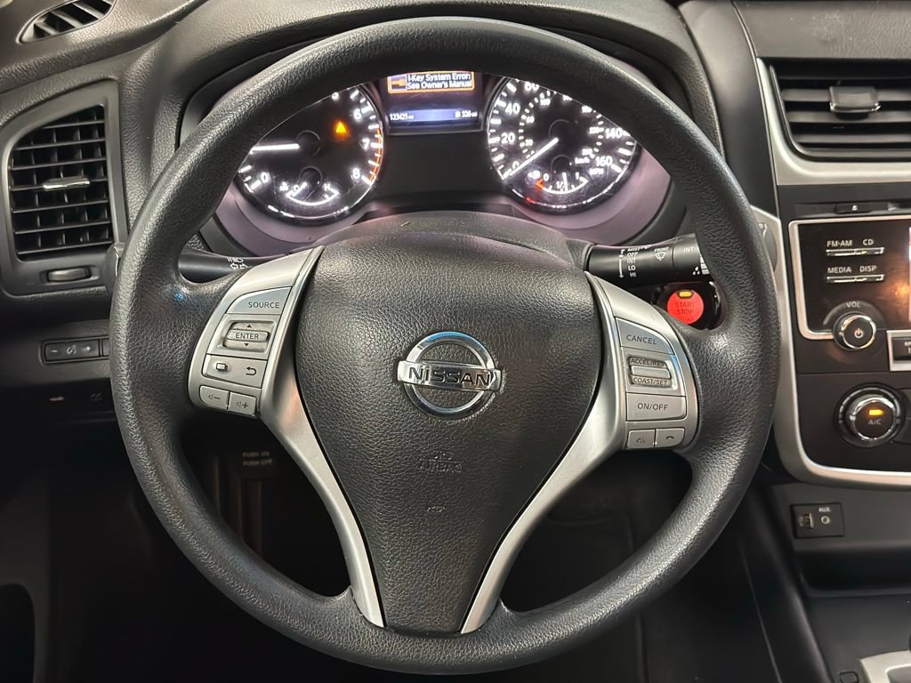 Used 2016 Nissan Altima 2.5 S w/ Power Driver Seat Package FWD image 3