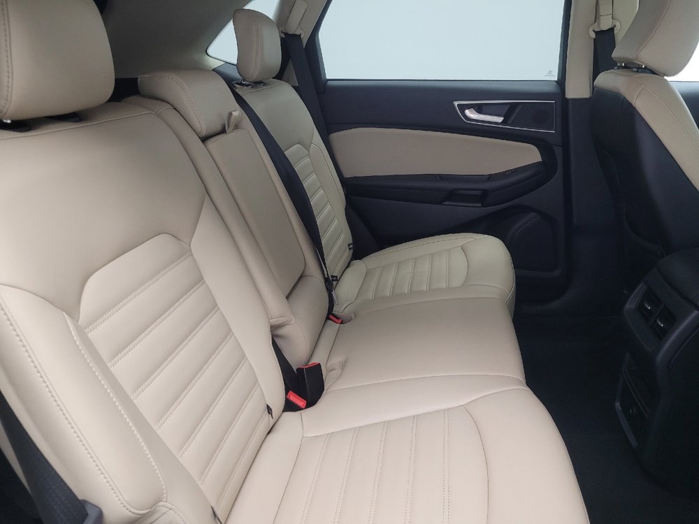 Used 2023 Ford Edge SEL image 19