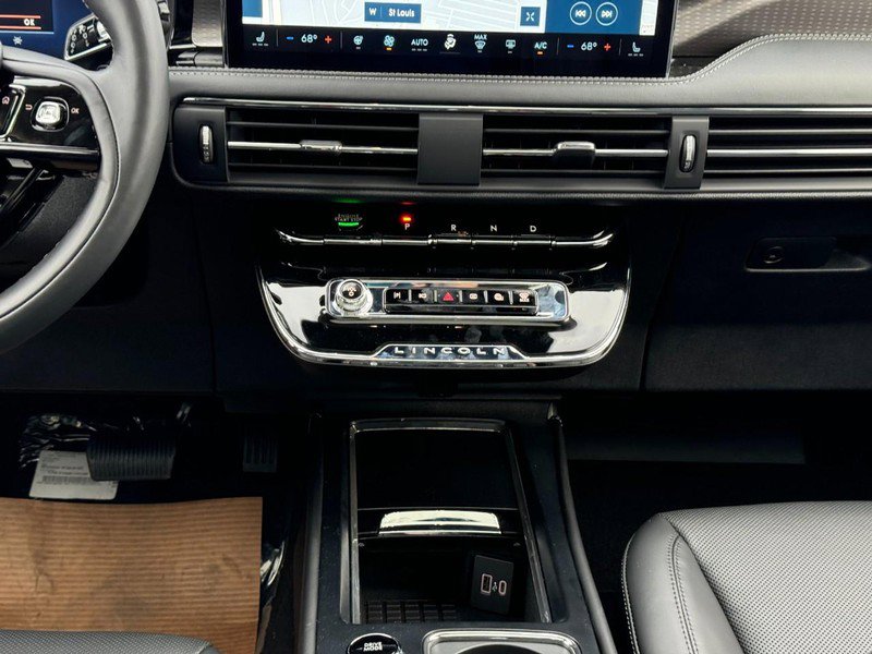 Certified 2024 Lincoln Corsair Grand Touring w/ Equipment Group 301A AWD/4WD image 16