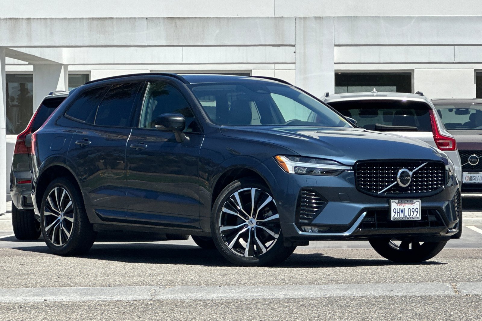 Certified 2023 Volvo XC60 B5 Plus w/ Climate Package FWD image 2