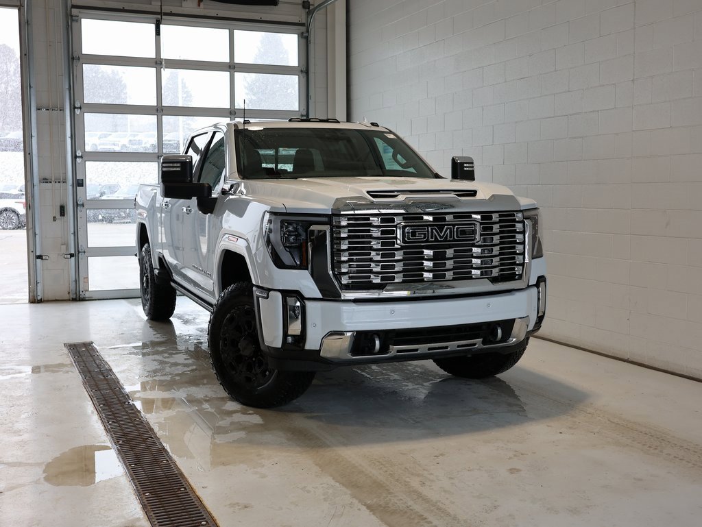 New 2026 GMC Sierra 3500 Denali w/ Denali Reserve Package image 48
