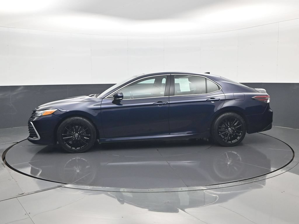 Used 2021 Toyota Camry XLE AWD/4WD image 9
