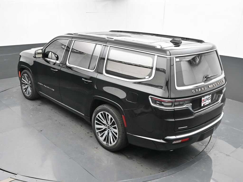 Used 2022 Jeep Grand Wagoneer Series III AWD/4WD image 21