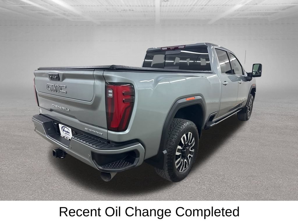 Used 2024 GMC Sierra 2500 Denali Ultimate AWD/4WD image 14