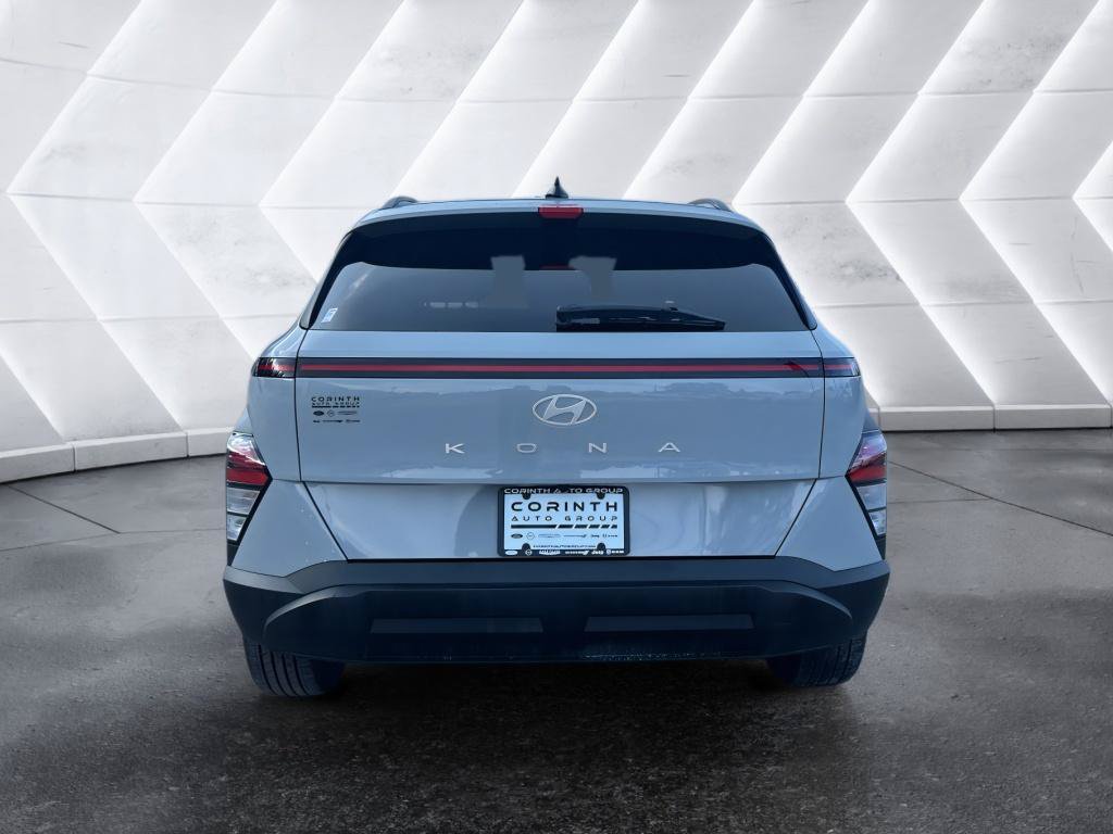 Used 2024 Hyundai Kona SEL w/ Convenience Package FWD image 6