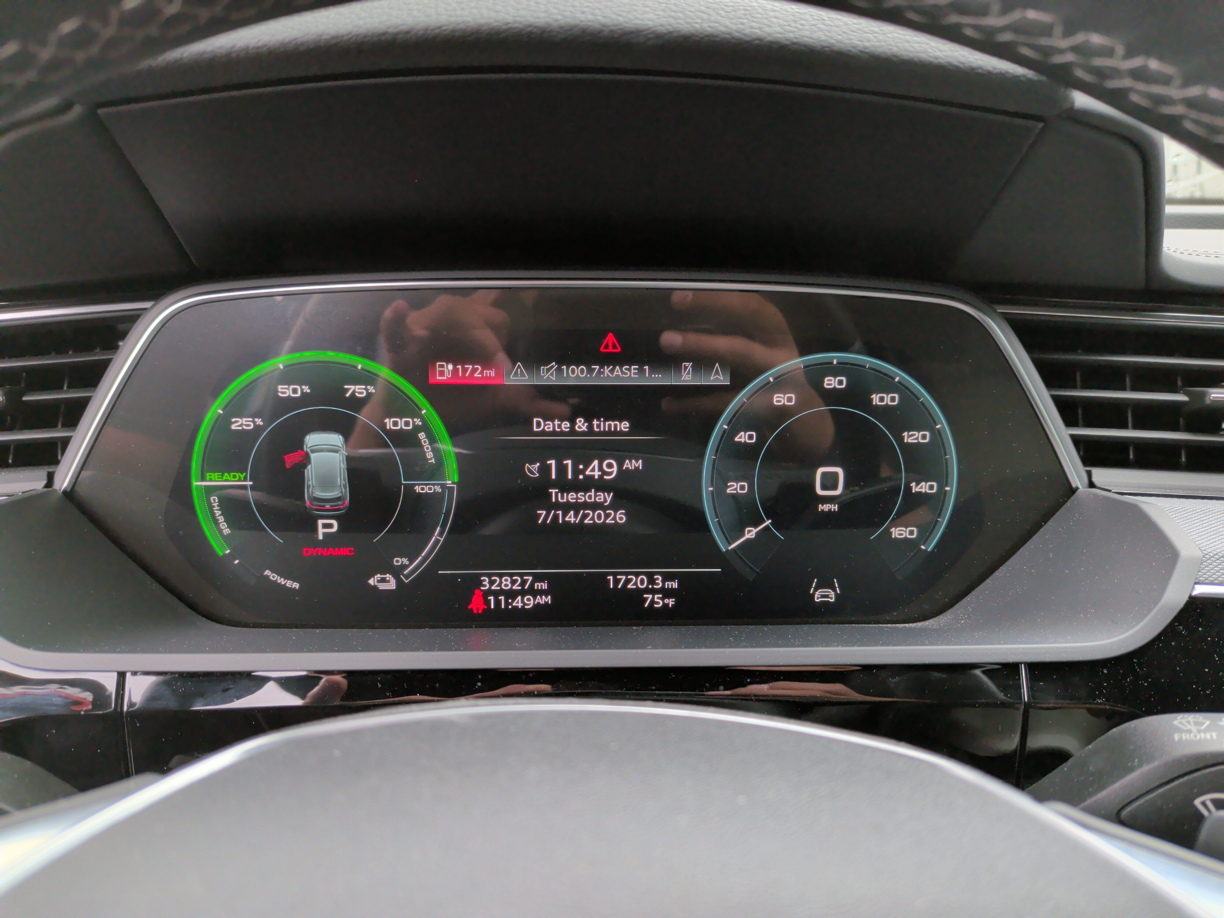 Used 2024 Audi Q8 e-tron Prestige w/ Prestige Package AWD/4WD image 20