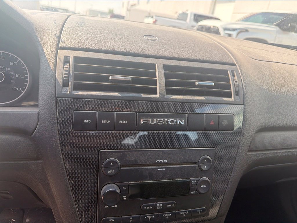 Used 2007 Ford Fusion SE FWD image 16