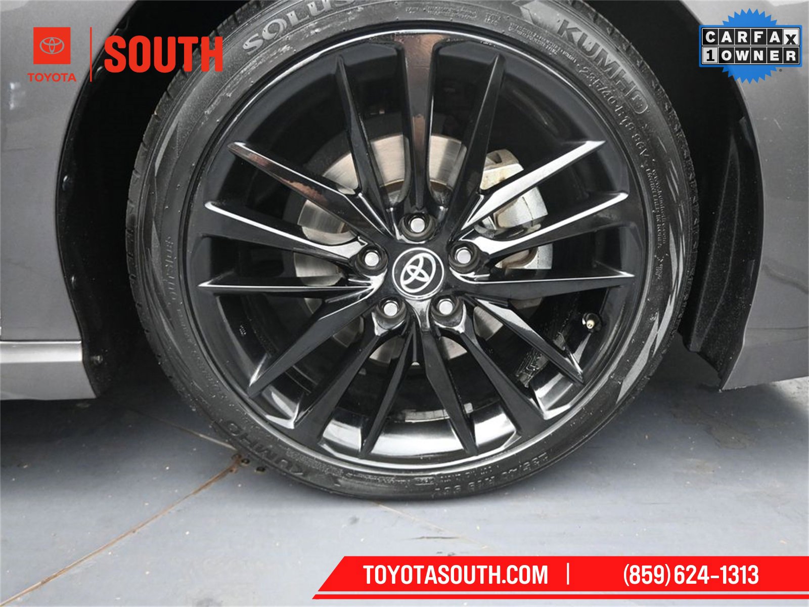 Used 2023 Toyota Camry XSE image 30