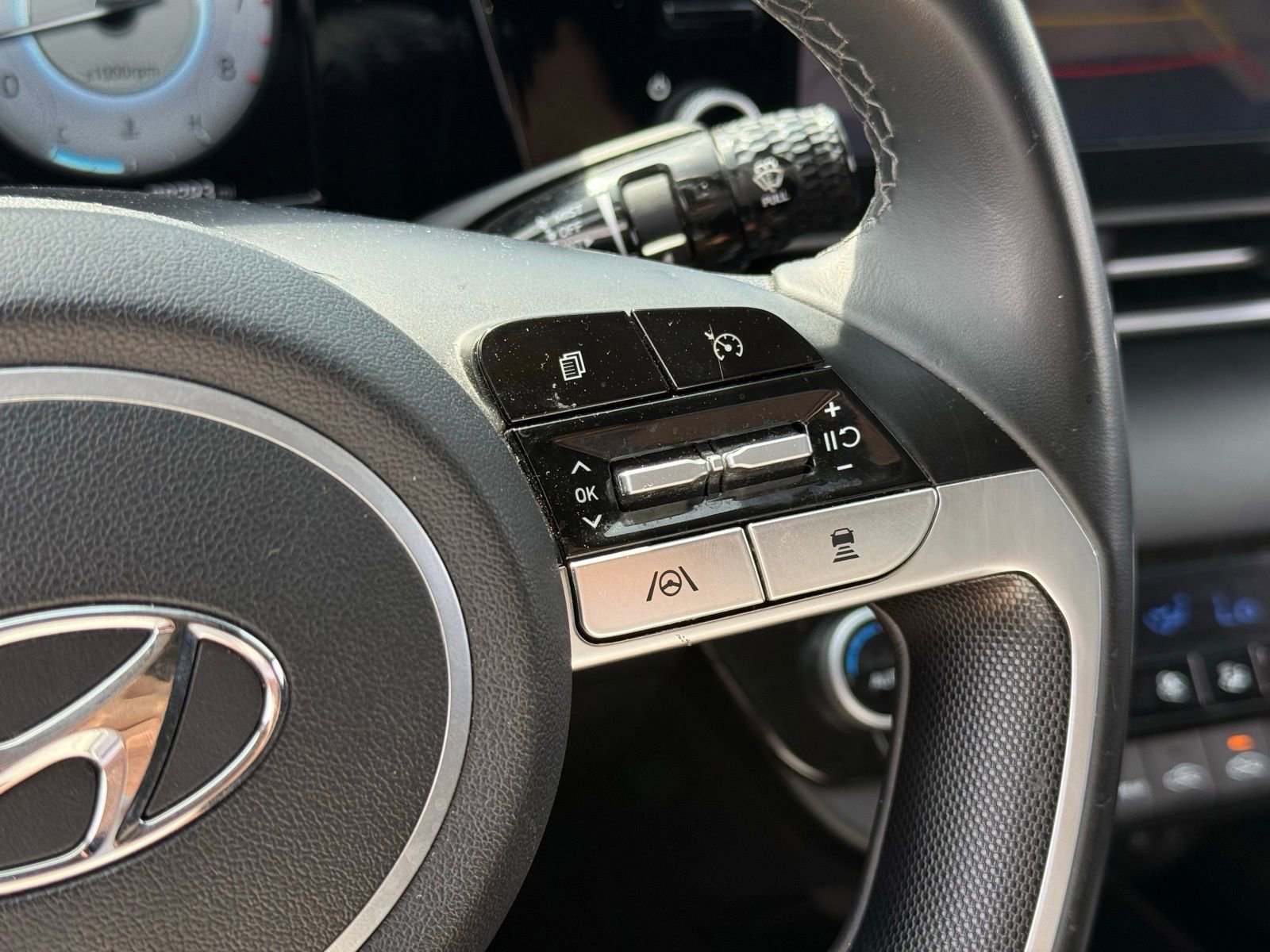 Used 2022 Hyundai Elantra SEL w/ Convenience Package FWD image 22