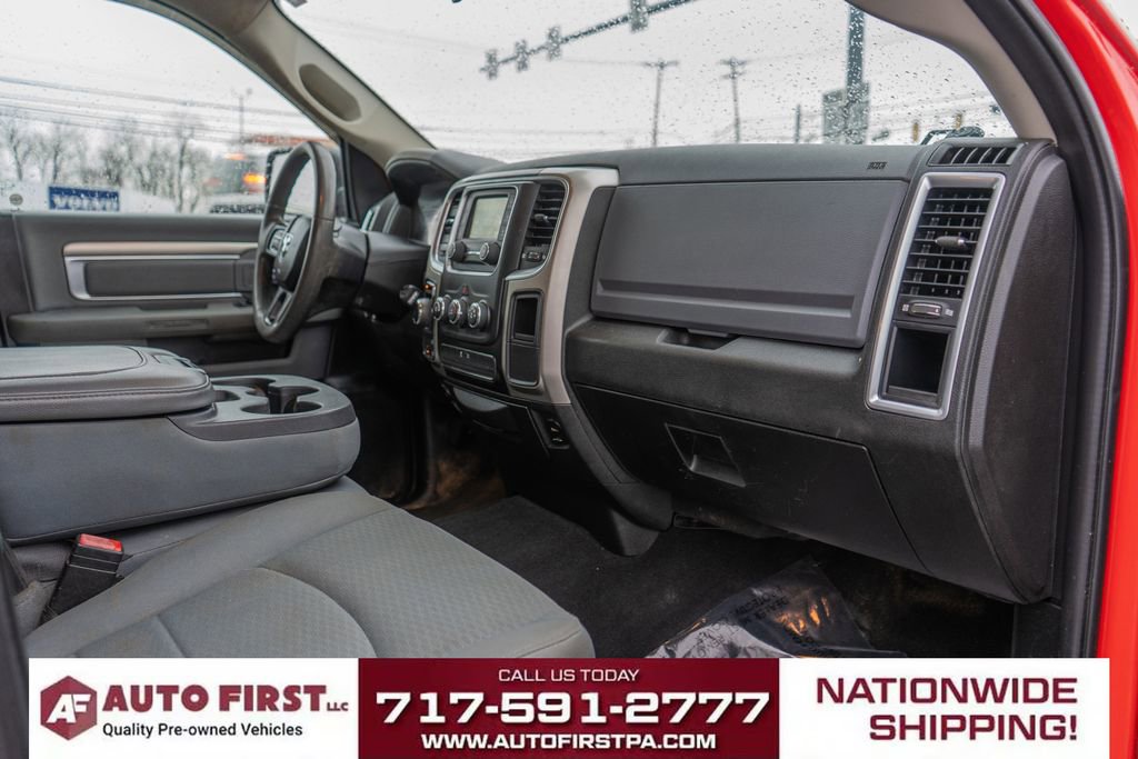 Used 2020 RAM 1500 Classic SLT AWD/4WD image 18