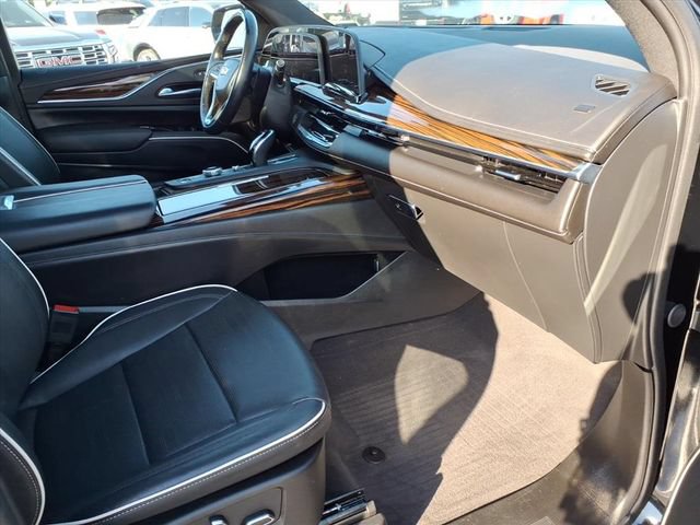 Used 2024 Cadillac Escalade Premium Luxury w/ Performance Package AWD/4WD image 26