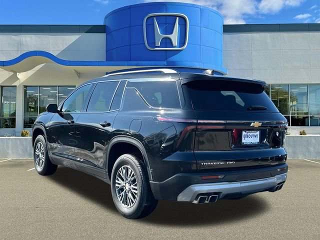 Used 2024 Chevrolet Traverse LT image 4
