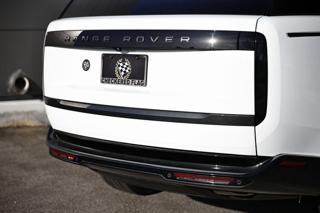 New 2025 Land Rover Range Rover SE image 18