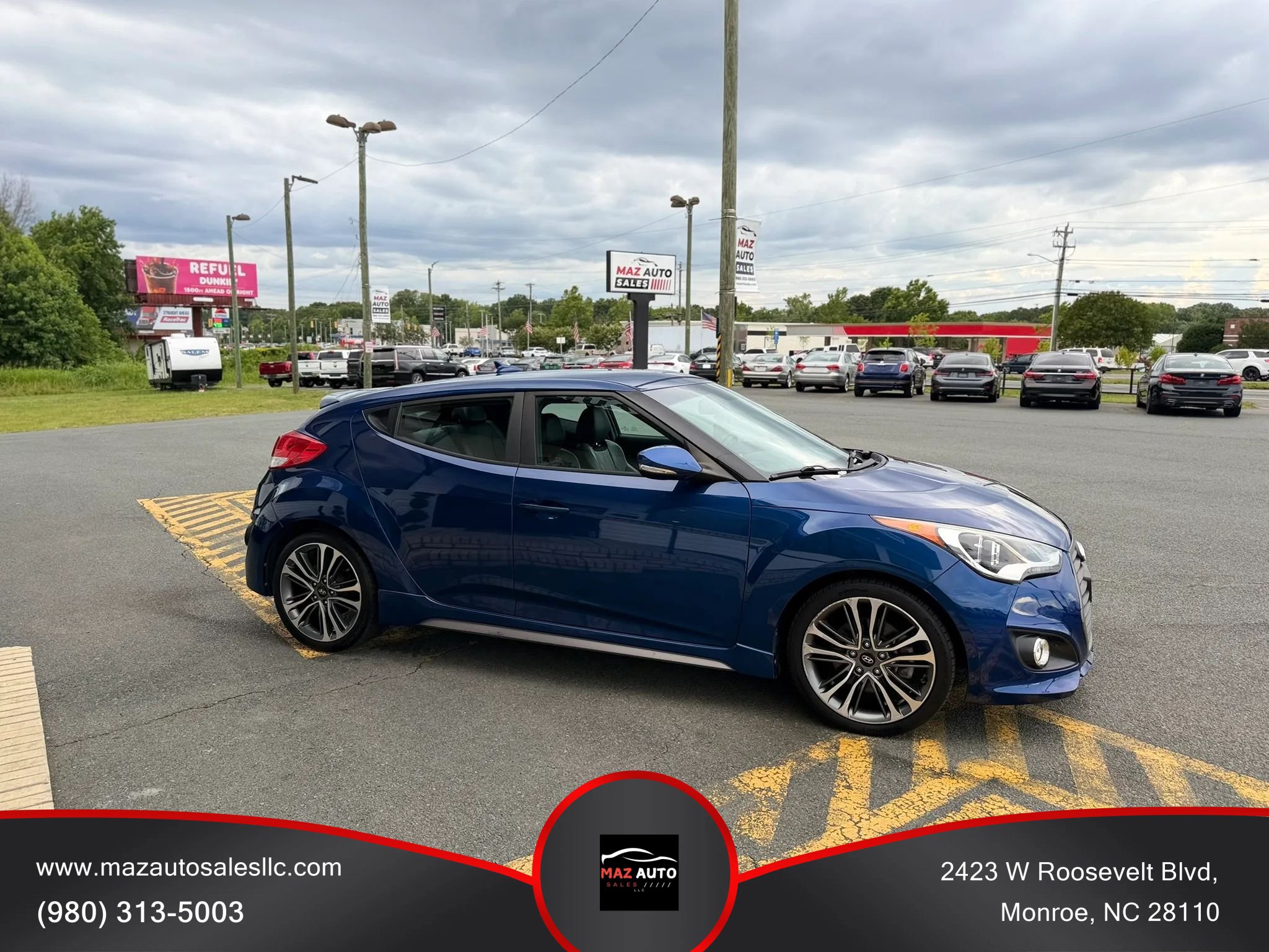 Used 2016 Hyundai Veloster Turbo FWD image 3