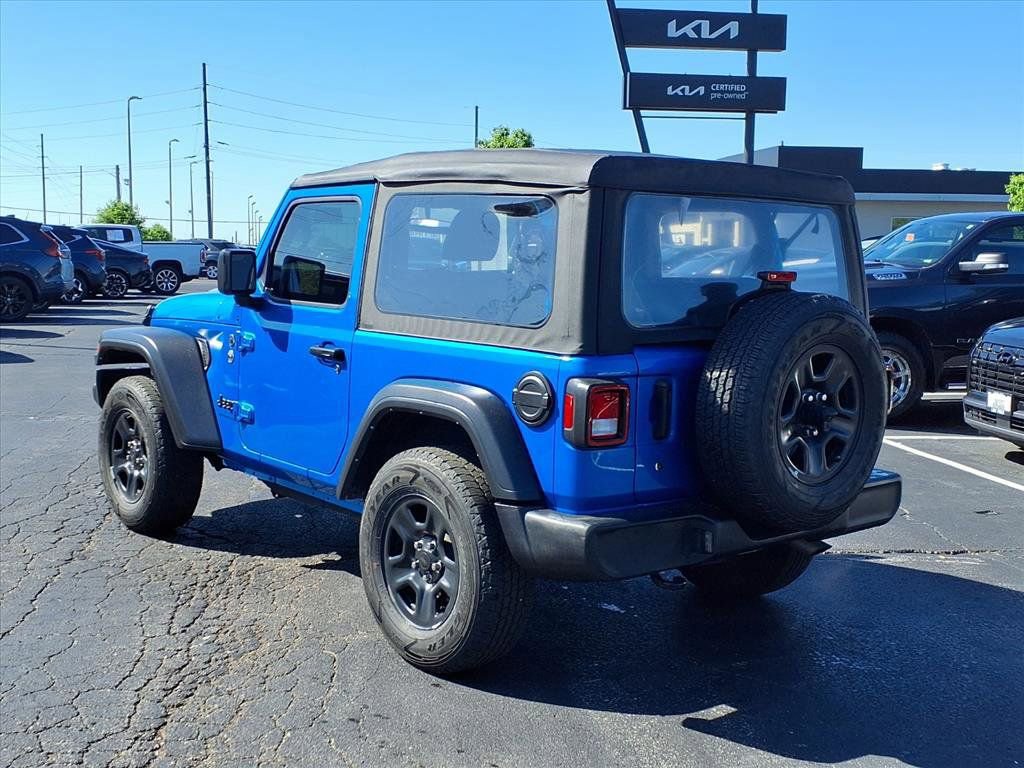 Used 2022 Jeep Wrangler Sport AWD/4WD image 2