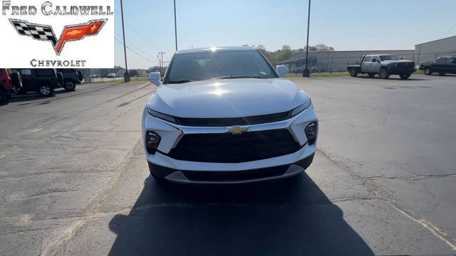 Used 2023 Chevrolet Blazer LT image 3