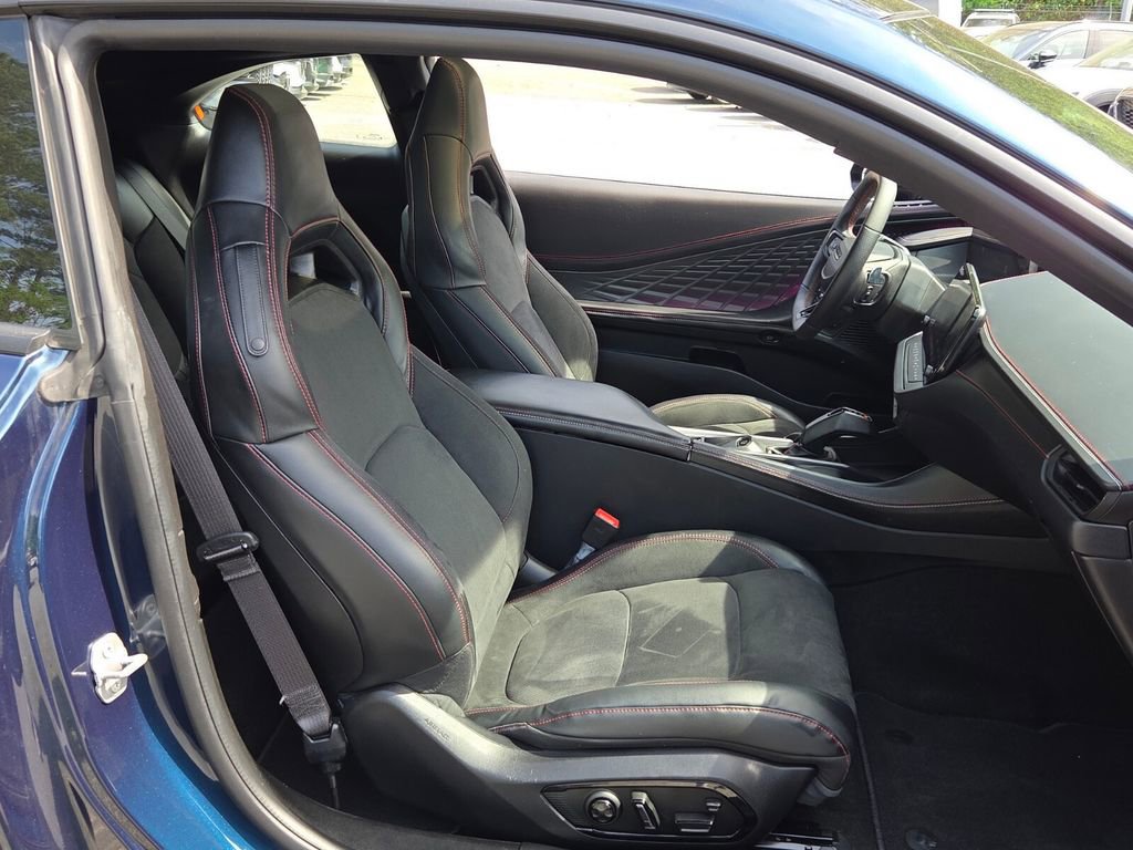 Used 2024 Dodge Charger Daytona Scat Pack w/ Plus Group AWD/4WD image 12