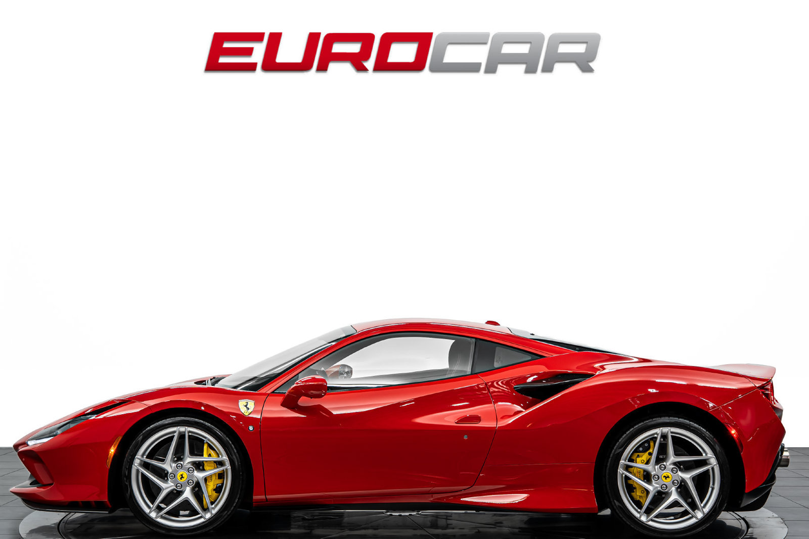 Used 2021 Ferrari F8 Tributo RWD image 2