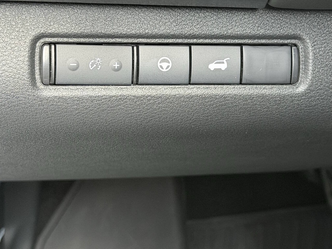 Used 2025 Nissan Pathfinder Rock Creek AWD/4WD image 31