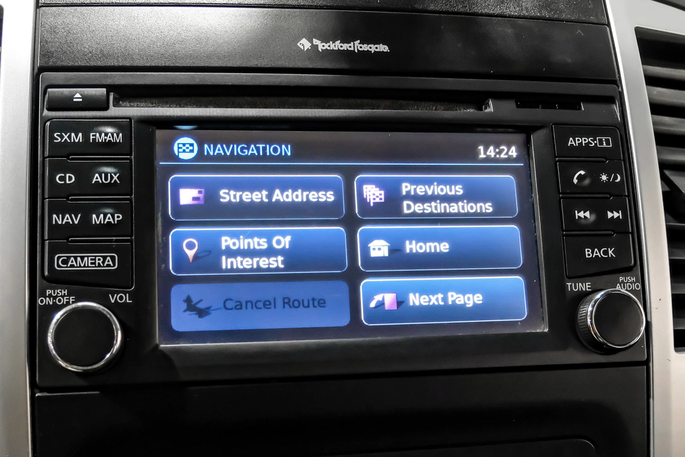 Used 2015 Nissan Xterra PRO-4X AWD/4WD image 24