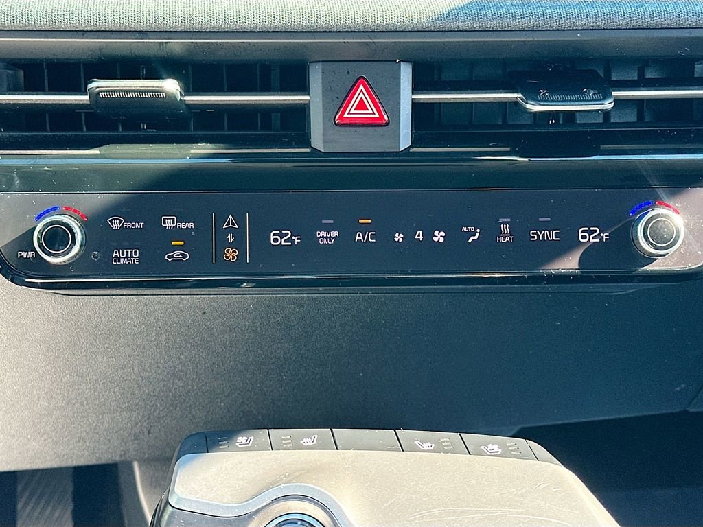 Used 2022 Kia EV6 Wind image 16