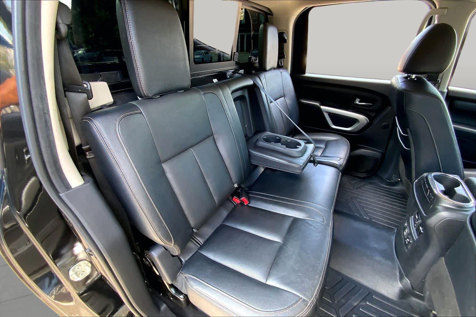 Used 2019 Nissan Titan SL w/ Chrome Package AWD/4WD image 20