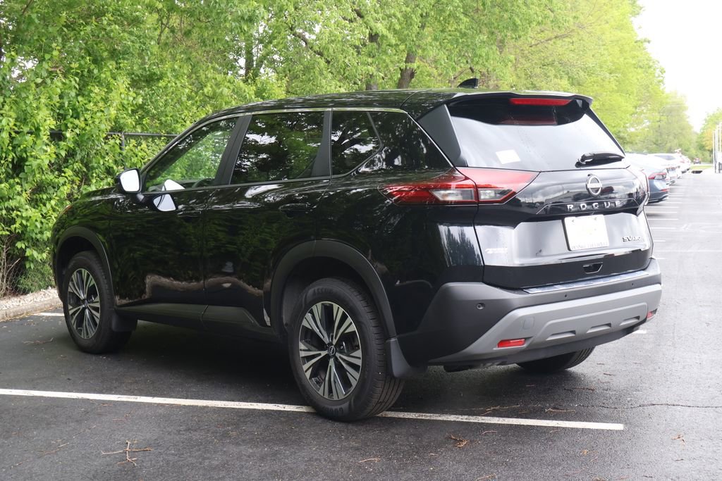 Used 2023 Nissan Rogue SV AWD/4WD image 5