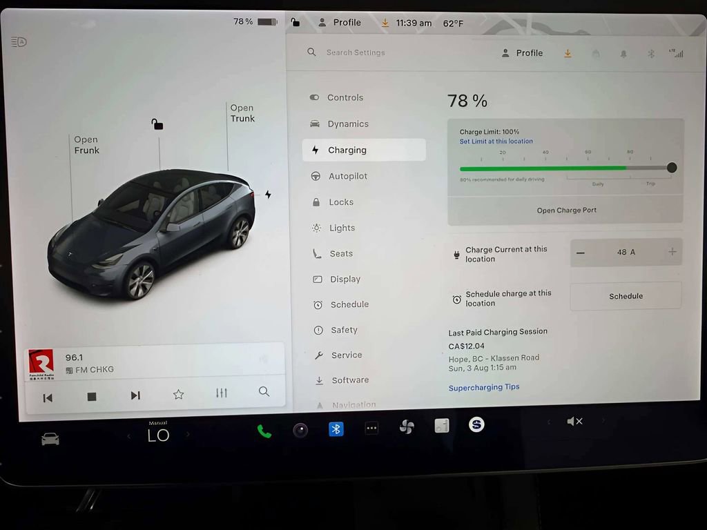 Used 2022 Tesla Model Y Long Range AWD/4WD image 38