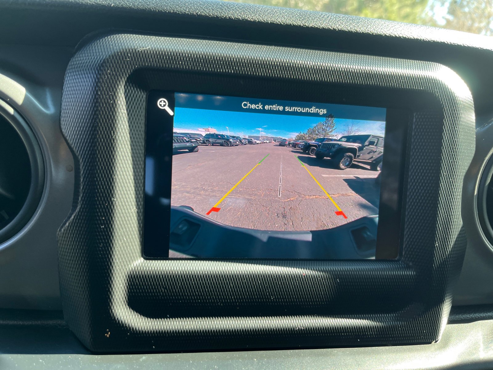 Used 2022 Jeep Gladiator Sport image 29