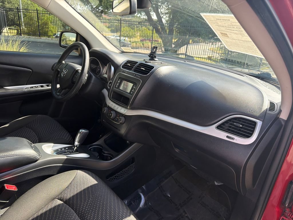 Used 2020 Dodge Journey SE FWD image 38