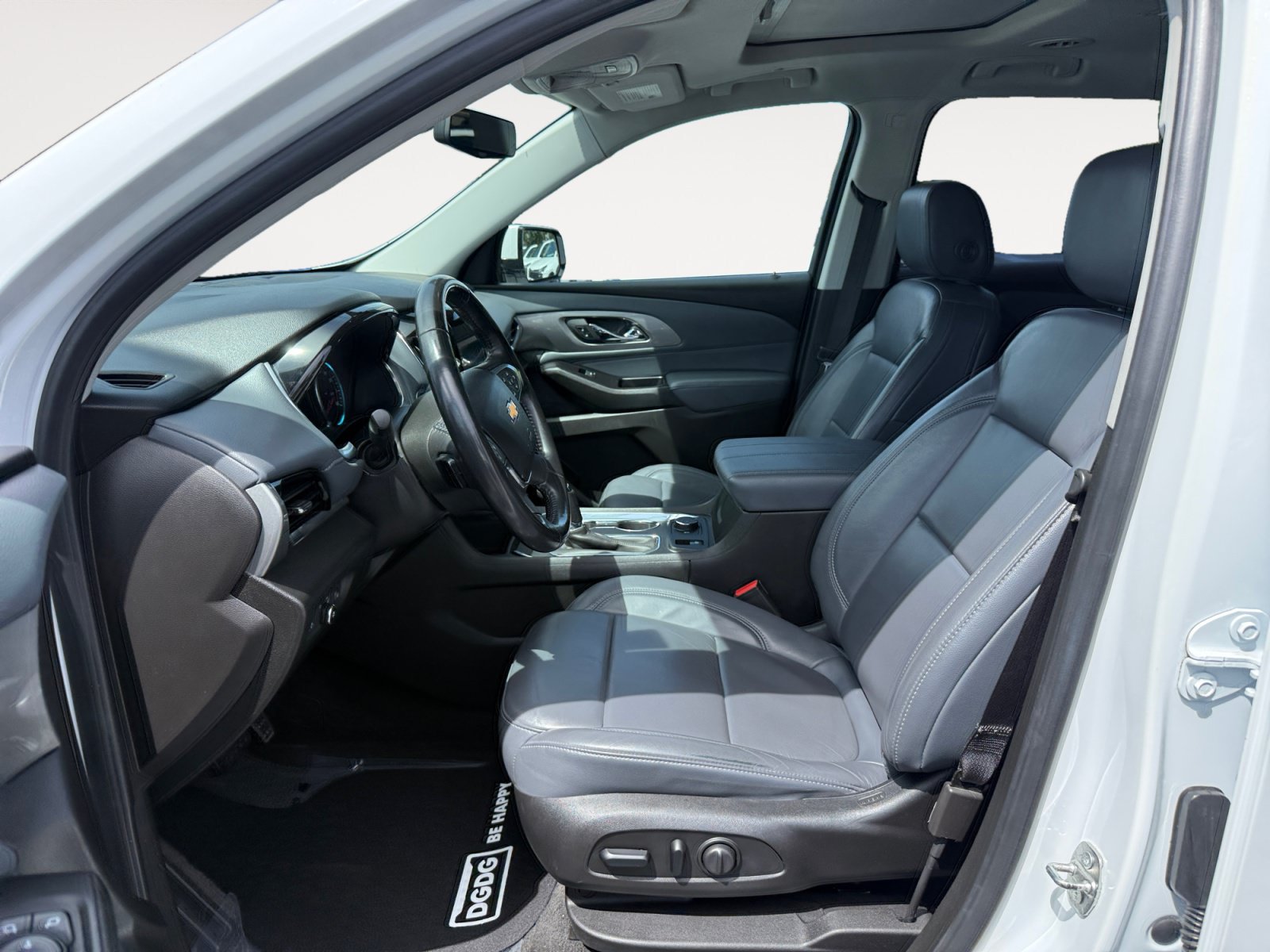 Used 2019 Chevrolet Traverse LT w/ LT Premium Package AWD/4WD image 10