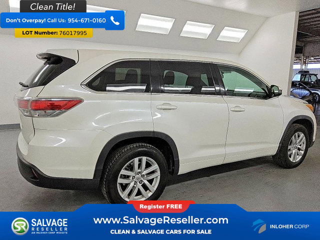 Used 2015 Toyota Highlander LE image 4