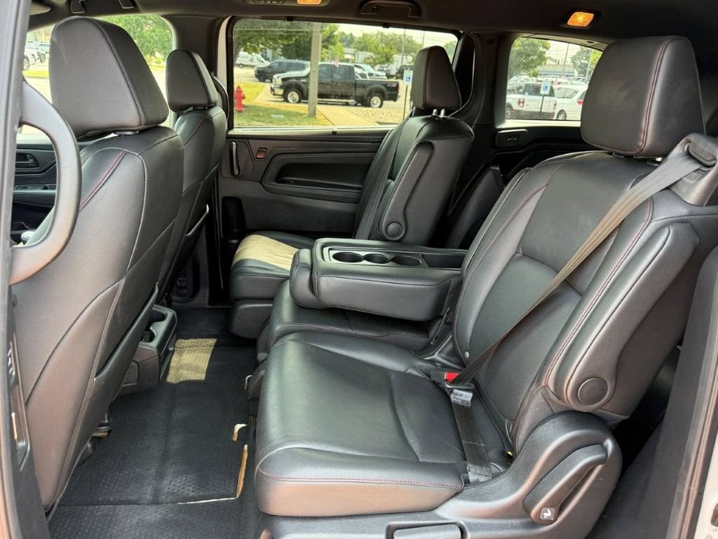 Used 2025 Honda Odyssey Sport-L image 17