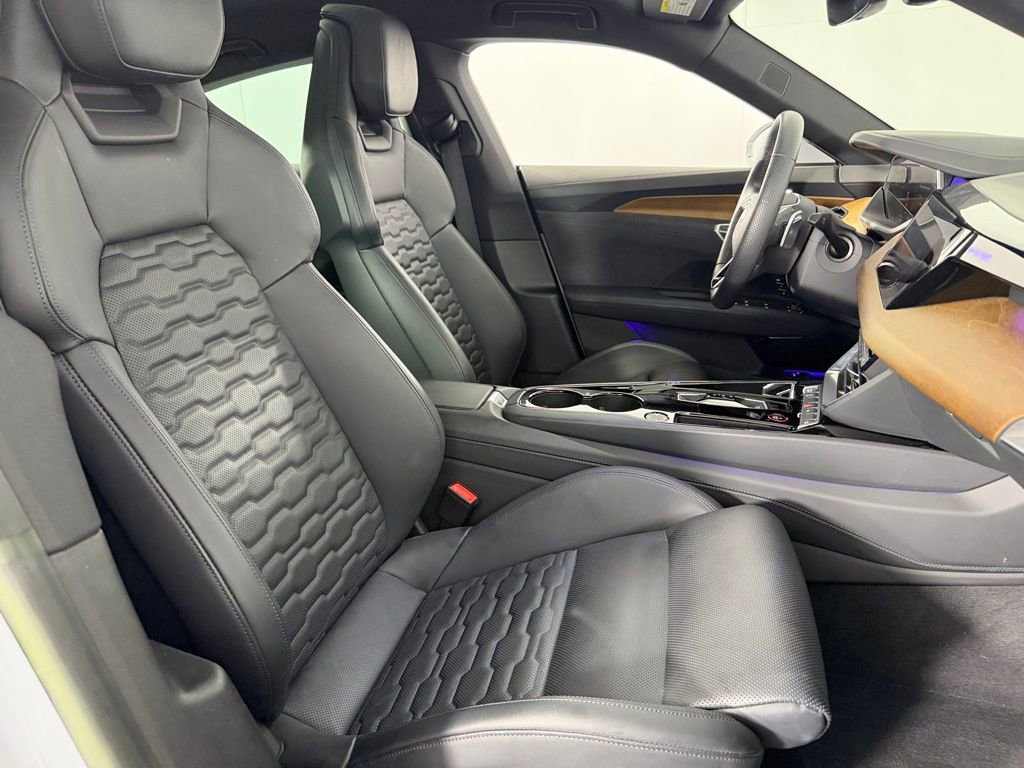 Used 2024 Audi e-tron GT Premium Plus w/ Executive Package image 35