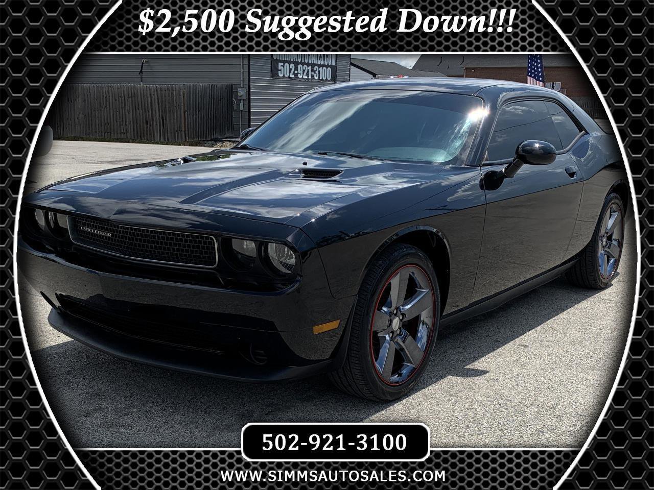 Used 2014 Dodge Challenger SXT RWD image 1