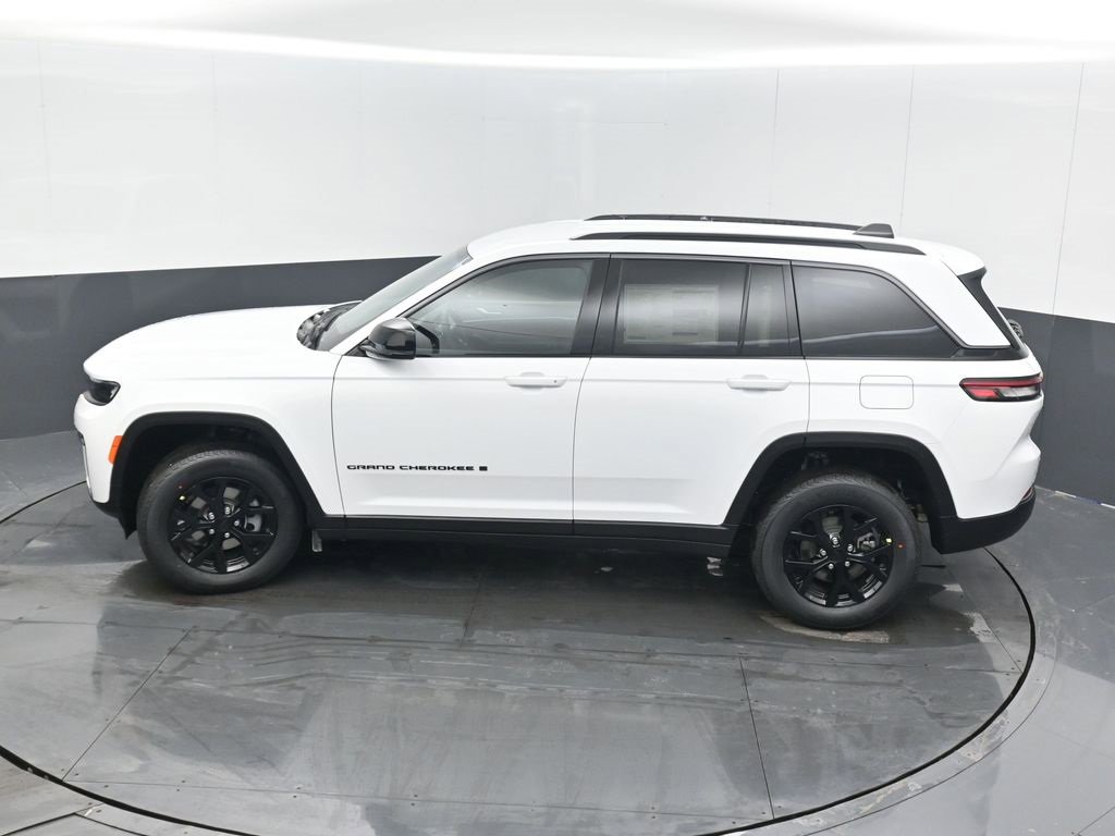 New 2026 Jeep Grand Cherokee Altitude image 41