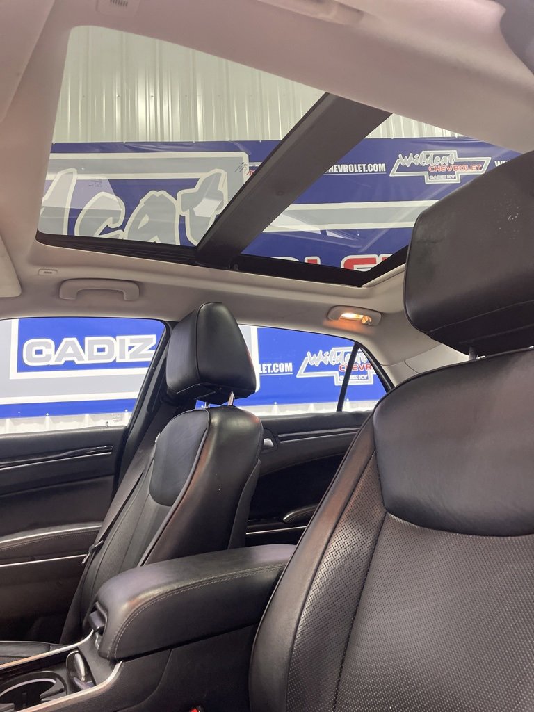 Used 2017 Chrysler 300 C image 34