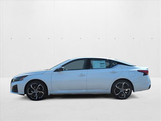 New 2025 Nissan Altima 2.5 SR image 9