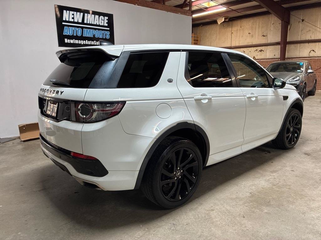 Used 2017 Land Rover Discovery Sport HSE AWD/4WD image 4