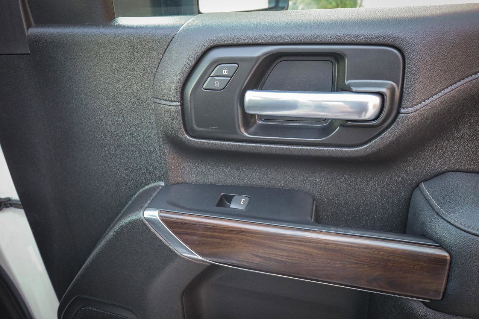 Used 2023 GMC Sierra 3500 SLT w/ SLT Convenience Package image 26