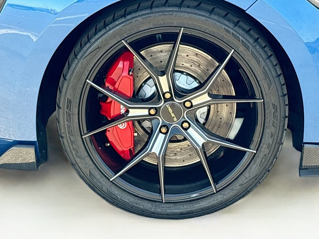 Used 2016 Ford Mustang Shelby GT350 w/ Track Package RWD image 28