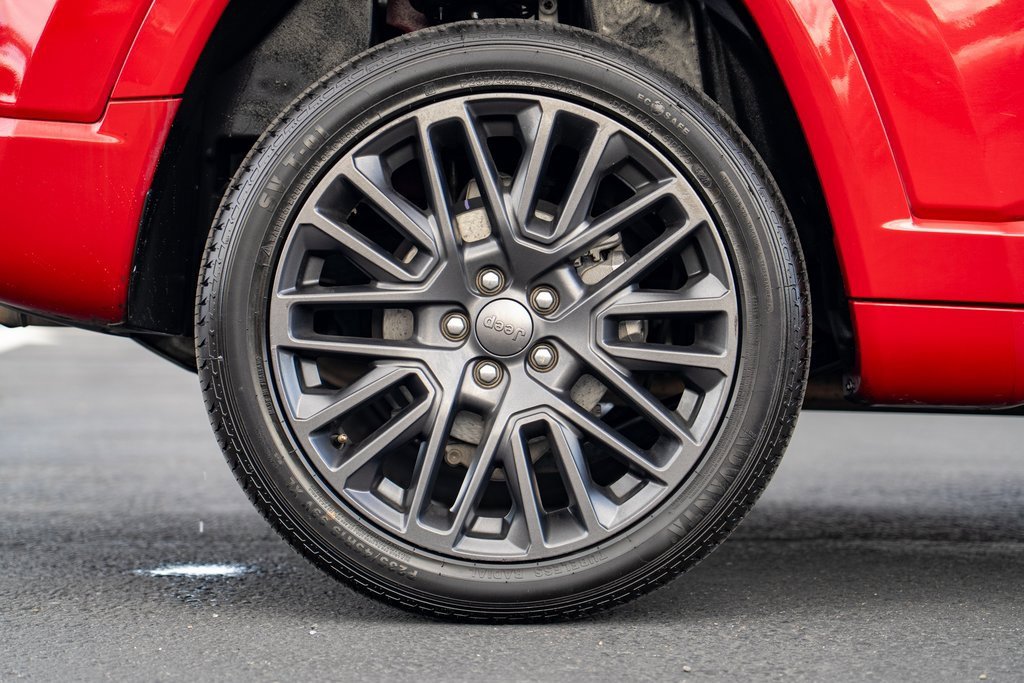 Used 2023 Jeep Compass Limited image 8