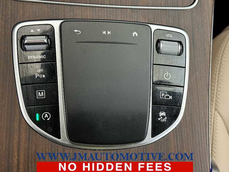 Used 2021 Mercedes-Benz GLC 300 4MATIC image 36