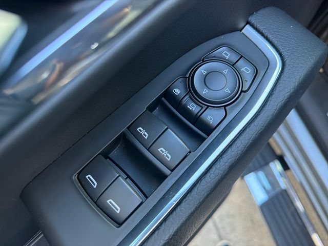 Used 2024 GMC Sierra 2500 Denali w/ Denali Reserve Package AWD/4WD image 11