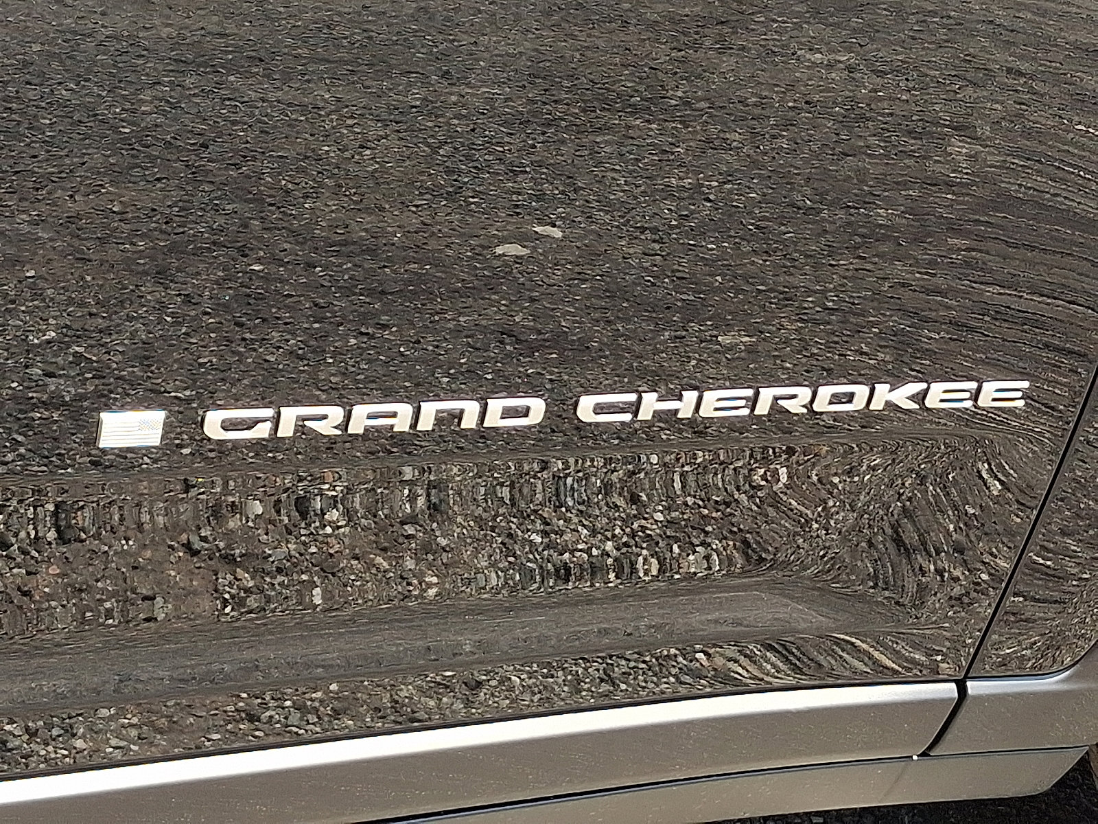 New 2025 Jeep Grand Cherokee Limited image 16