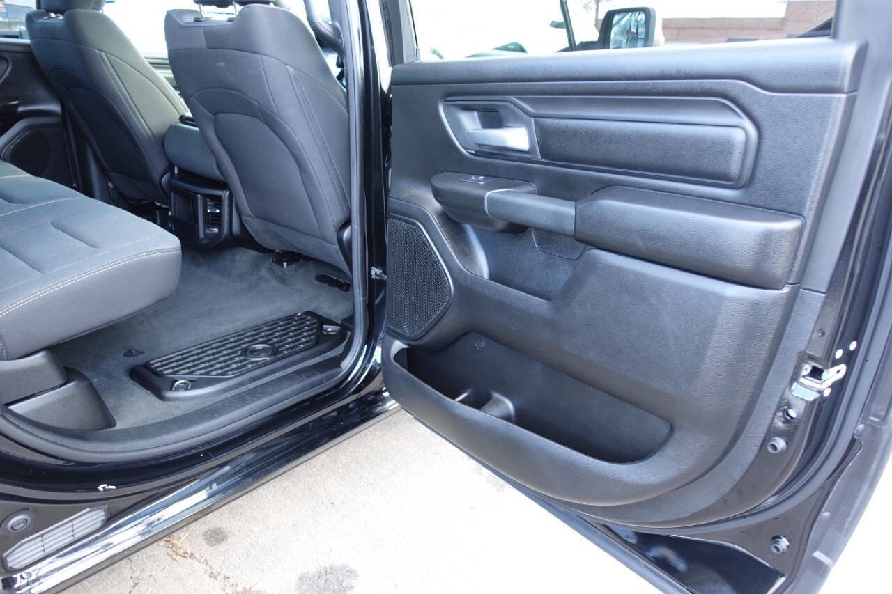 Used 2024 RAM 1500 Tradesman w/ Sport Appearance Package image 28
