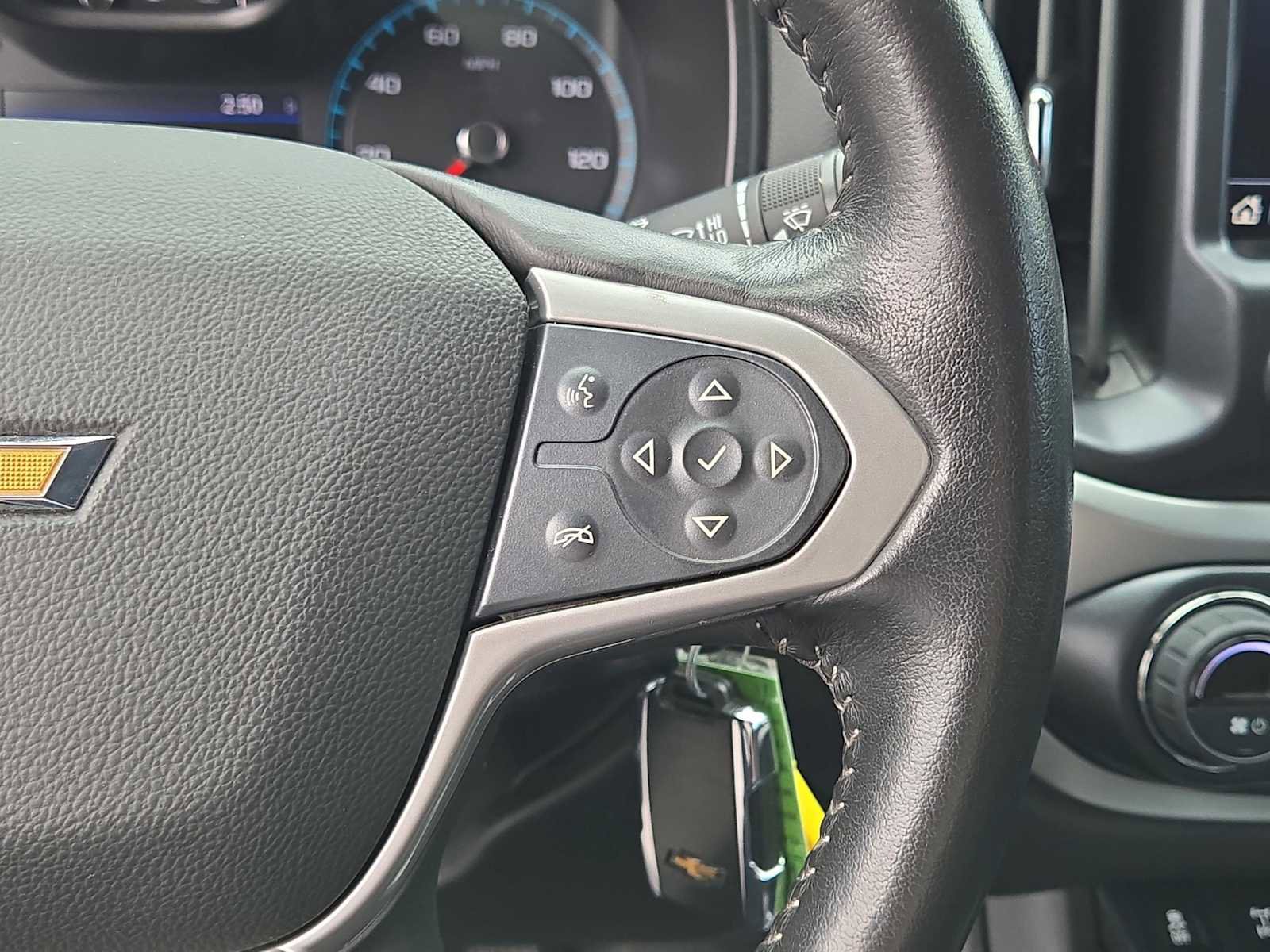 Used 2022 Chevrolet Colorado ZR2 AWD/4WD image 25