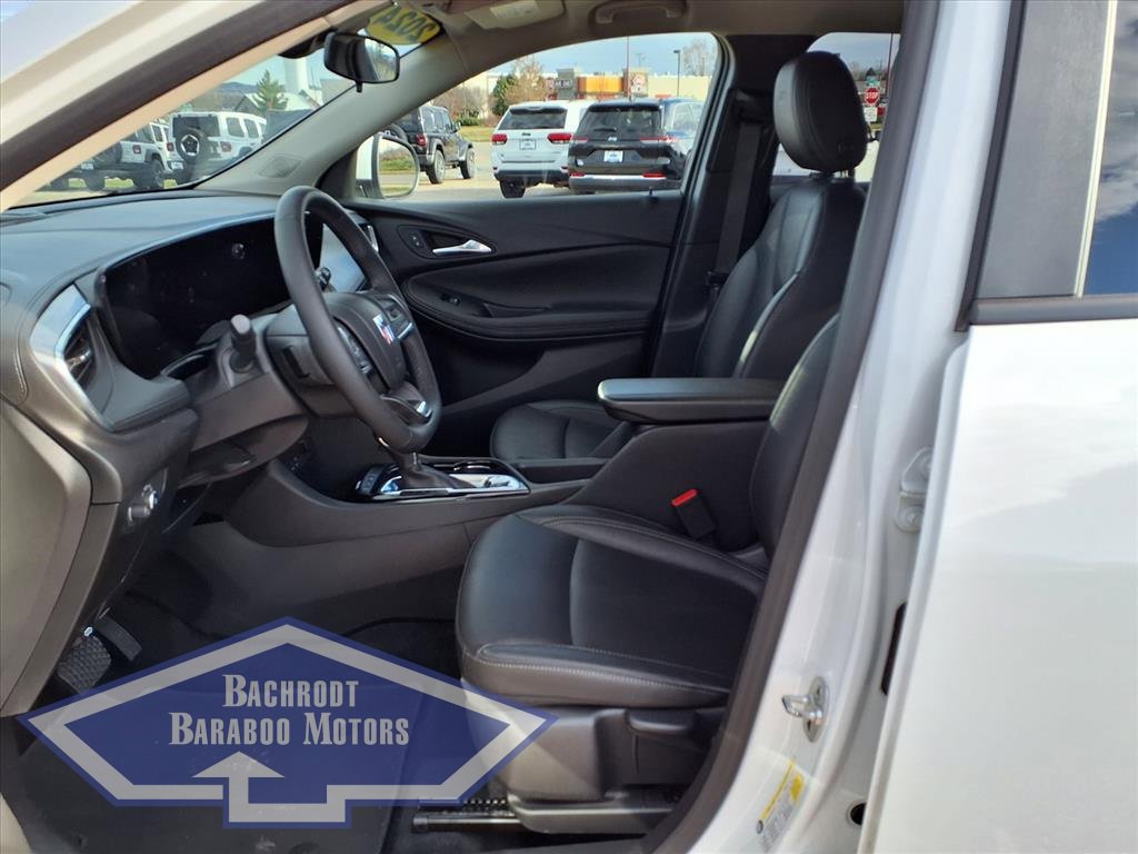 Used 2024 Buick Encore GX Sport Touring image 11