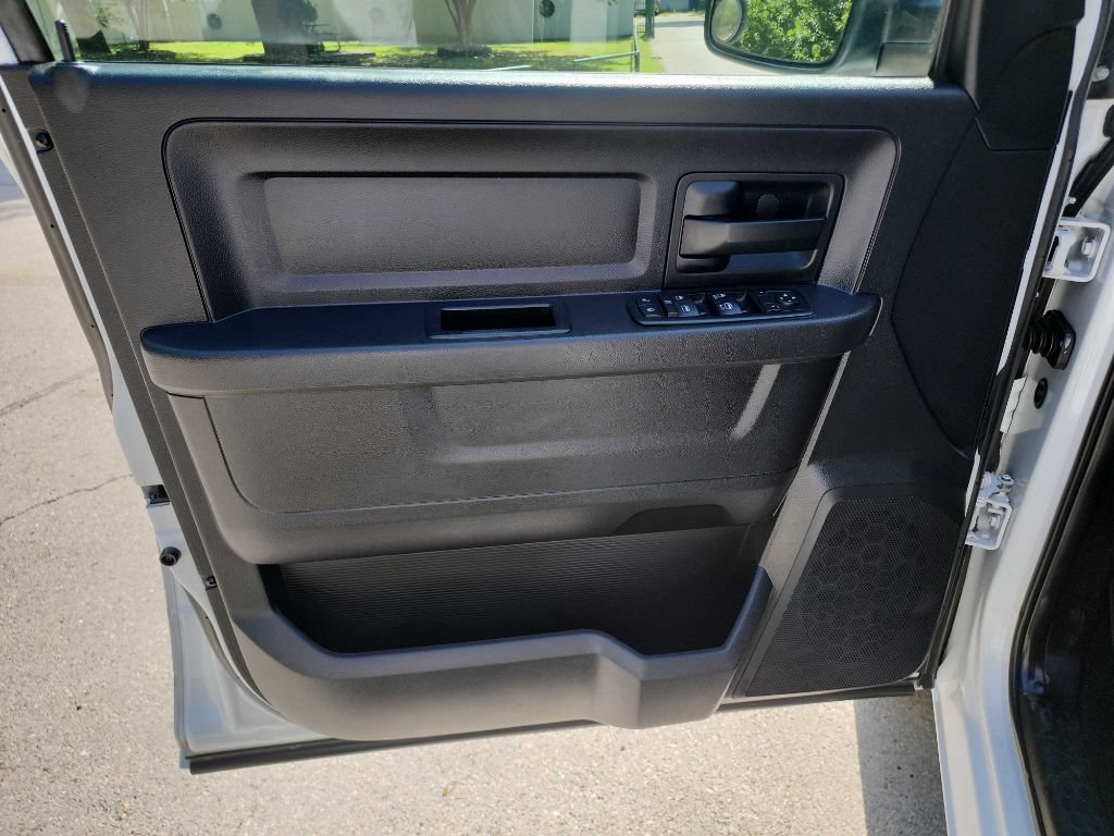 Used 2015 RAM 1500 Tradesman RWD image 15